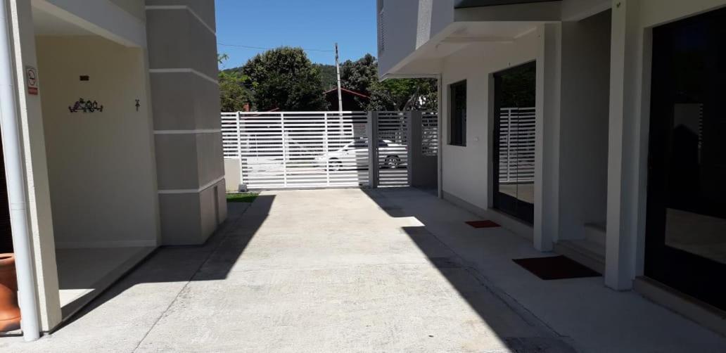 Residencial Franca Garopaba Διαμέρισμα Εξωτερικό φωτογραφία